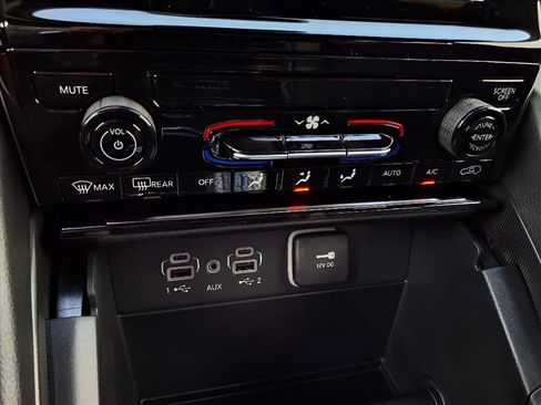 New 2025 Jeep Grand Cherokee Laredo X image 11