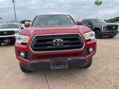 Used 2021 Toyota Tacoma SR5 image 2