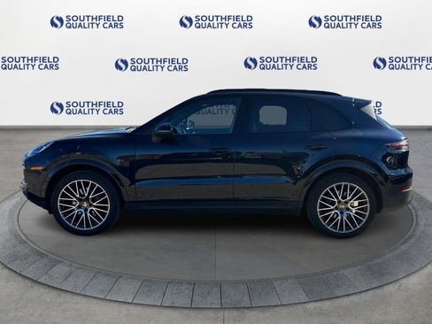 Used 2020 Porsche Cayenne image 3