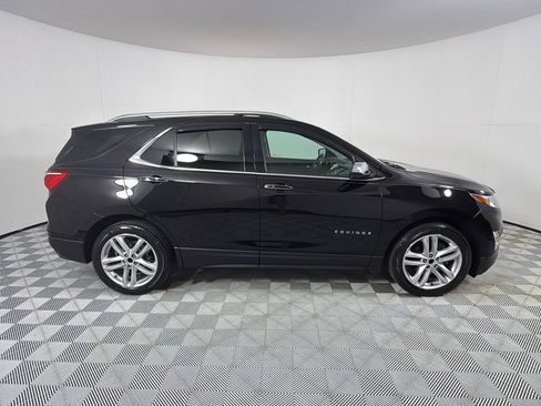 Used 2018 Chevrolet Equinox Premier FWD image 4