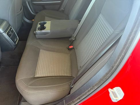 Used 2023 Dodge Charger SXT RWD image 10