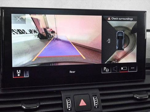 Certified 2024 Audi Q5 e Prestige image 14