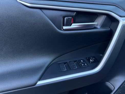 Used 2022 Toyota RAV4 XSE w/ Weather Package image 13