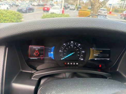 Used 2017 Ford Expedition Limited w/ Equipment Group 301A image 7