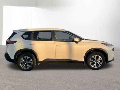 Used 2023 Nissan Rogue SV AWD/4WD image 2
