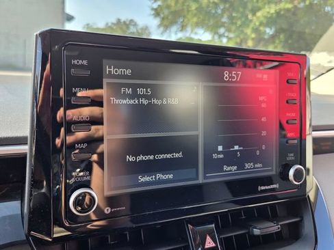 Used 2022 Toyota Corolla LE FWD image 20