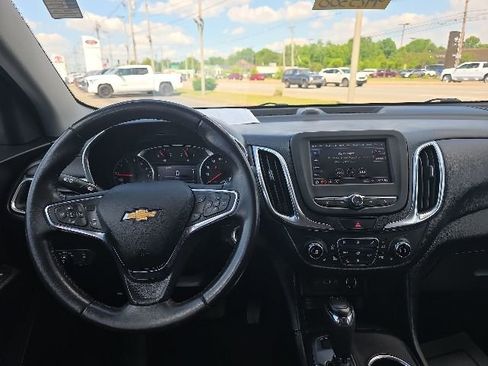 Used 2020 Chevrolet Equinox LT AWD/4WD image 11