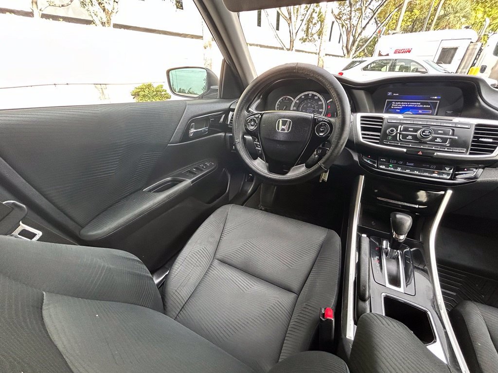 Used 2016 Honda Accord LX image 9