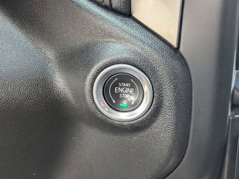 Used 2022 Chevrolet Silverado 2500 LTZ w/ LTZ Convenience Package image 31