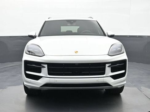Certified 2025 Porsche Cayenne AWD/4WD image 25