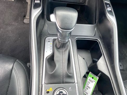 Certified 2023 Kia Sorento S w/ Panoramic Sunroof Package image 13