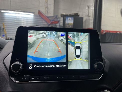 Used 2023 Nissan Sentra SR w/ SR Premium Package image 19