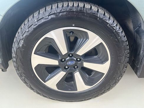 Used 2017 Subaru Forester 2.5i Limited image 28