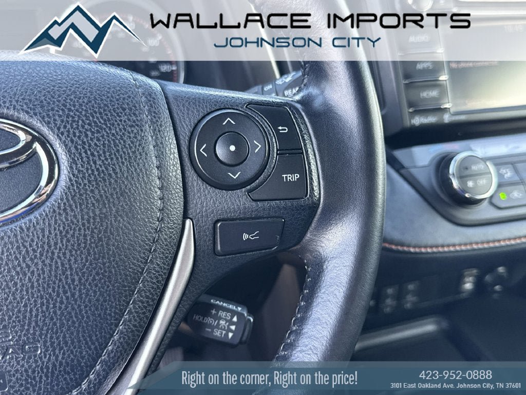 Used 2017 Toyota RAV4 SE AWD/4WD image 30