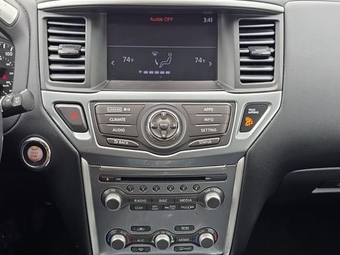 Used 2017 Nissan Pathfinder SL image 28