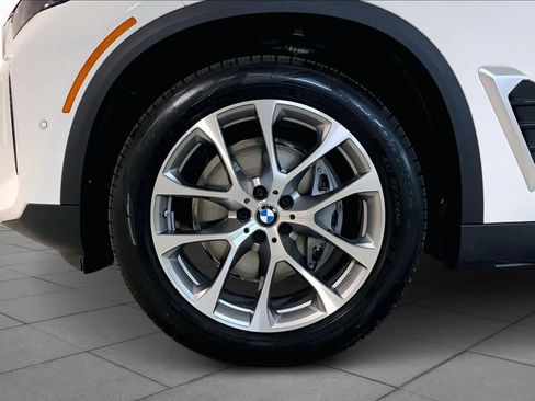 New 2026 BMW X5 xDrive40i image 11