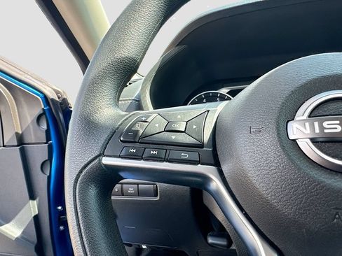 Used 2024 Nissan Sentra SV FWD image 21