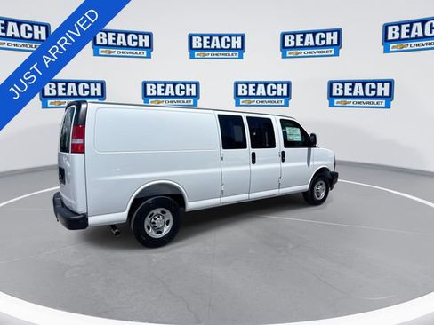 New 2026 Chevrolet Express 2500 Extended w/ Enhanced Convenience Package RWD image 8