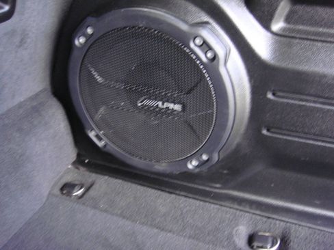 Used 2022 Jeep Wrangler Unlimited Sahara w/ Cold Weather Group image 17