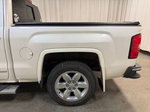 Used 2015 GMC Sierra 1500 SLT w/ SLT Crew Cab Value Package image 11