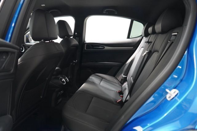 New 2025 Alfa Romeo Stelvio Sprint AWD/4WD image 29