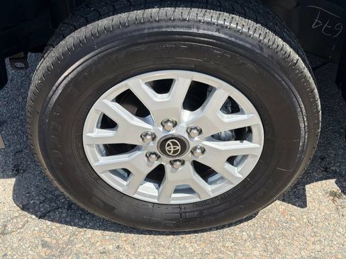 Used 2024 Toyota Tacoma SR RWD image 11