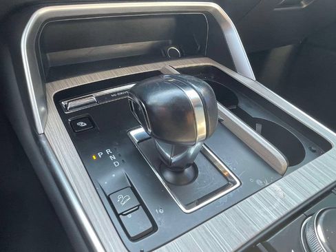 Used 2024 MAZDA CX-90 Plug-In Hybrid w/ Preferred AWD/4WD image 32