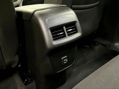 Used 2020 Chevrolet Equinox LS FWD image 10
