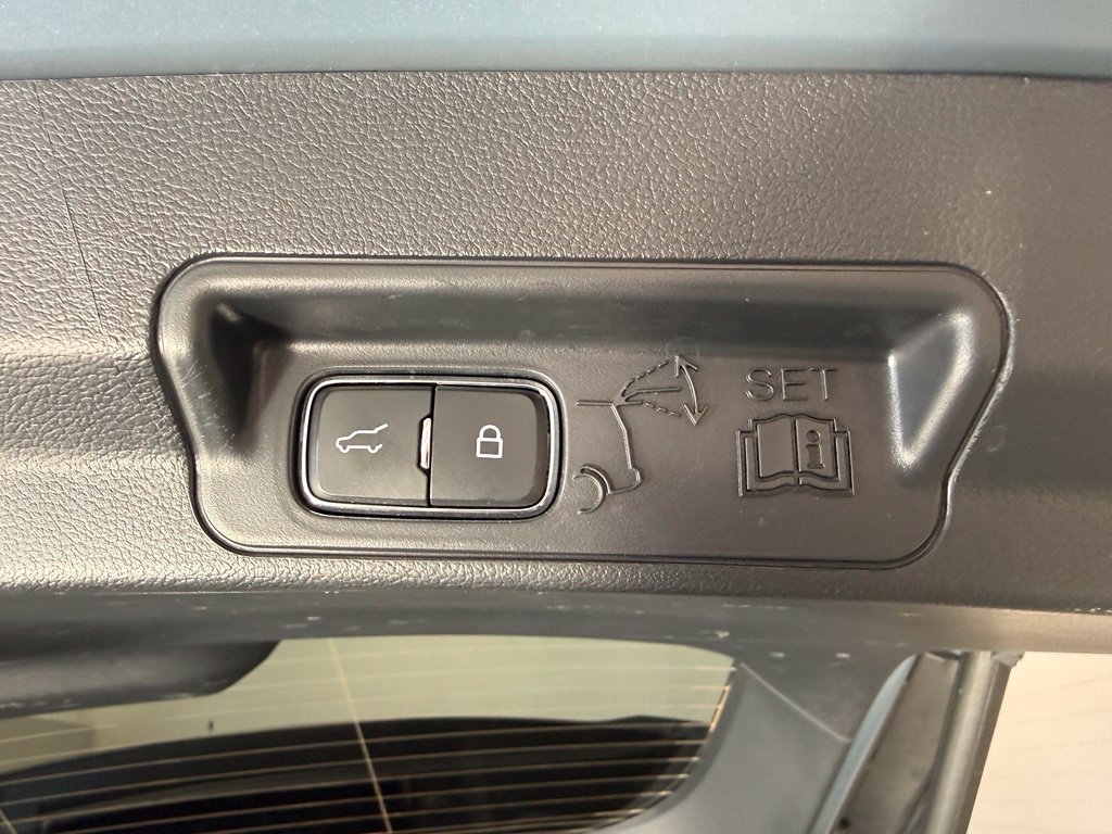 Certified 2025 Ford Explorer ST AWD/4WD image 16