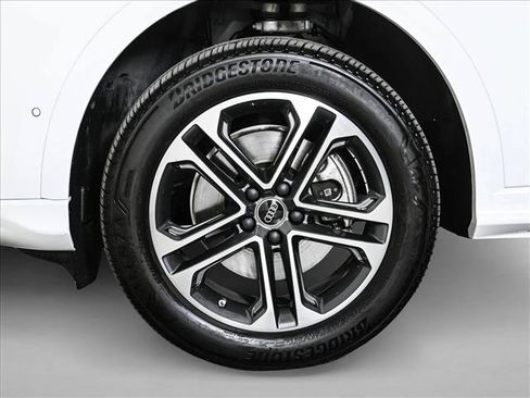 Certified 2025 Audi Q5 Premium w/ Convenience Package AWD/4WD image 25