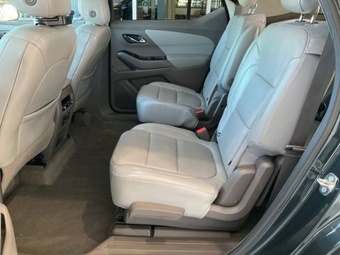 Used 2018 Chevrolet Traverse Premier w/ Driver Confidence II Package image 22