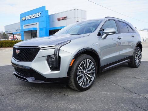 Used 2024 Cadillac XT4 Sport image 1