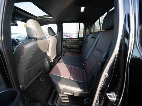 Used 2018 Honda Ridgeline Black Edition image 23