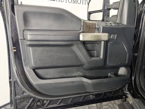 Used 2020 Ford F250 Lariat w/ Lariat Value Package AWD/4WD image 10