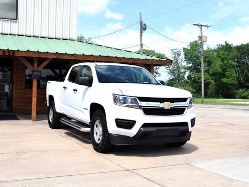Used 2017 Chevrolet Colorado W/T w/ WT Convenience Package image 4