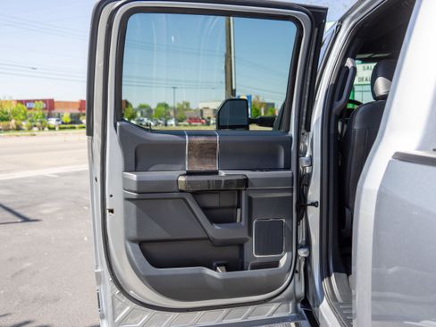 Used 2022 Ford F250 Lariat w/ Lariat Ultimate Package image 40