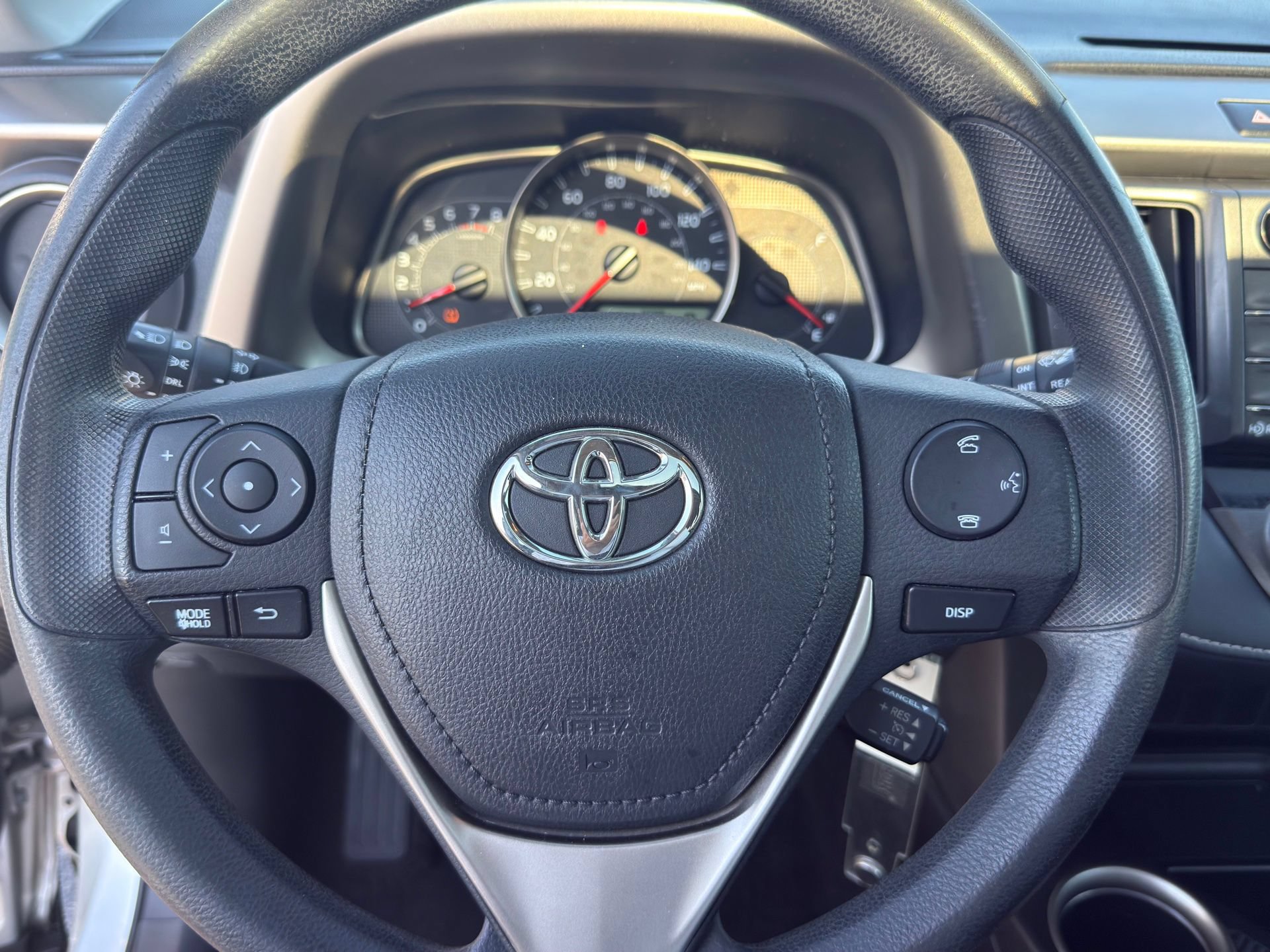 Used 2015 Toyota RAV4 XLE FWD image 18
