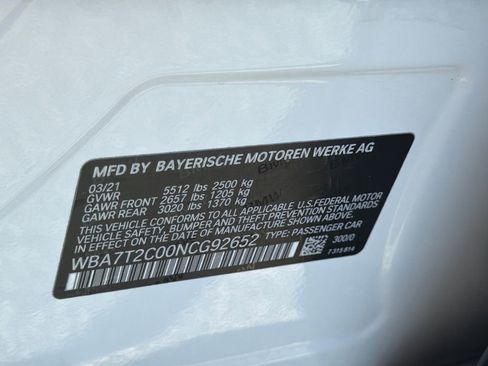 Used 2022 BMW 740i w/ Premium Package RWD image 35