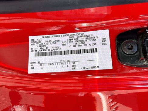 New 2025 Ford F550 2WD Regular Cab Super Duty w/ XL Chrome Package image 13