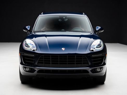 Used 2018 Porsche Macan AWD/4WD image 7