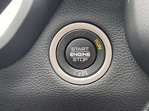 Certified 2023 RAM 2500 Big Horn w/ Level 1 Equipment Group AWD/4WD image 30