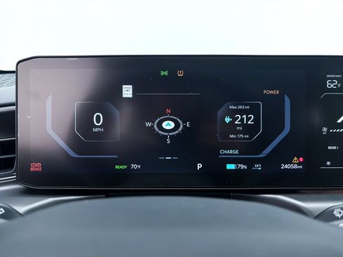 Certified 2024 Kia EV9 Land AWD/4WD image 38