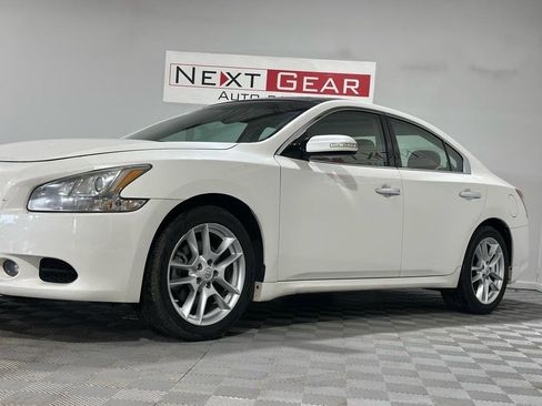 Used 2011 Nissan Maxima 3.5 SV w/ Premium Pkg FWD image 6