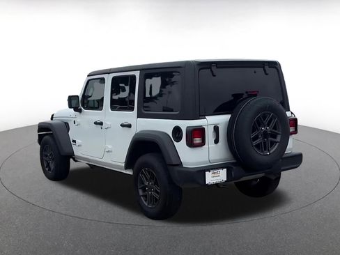 Used 2025 Jeep Wrangler Unlimited Sport AWD/4WD image 7