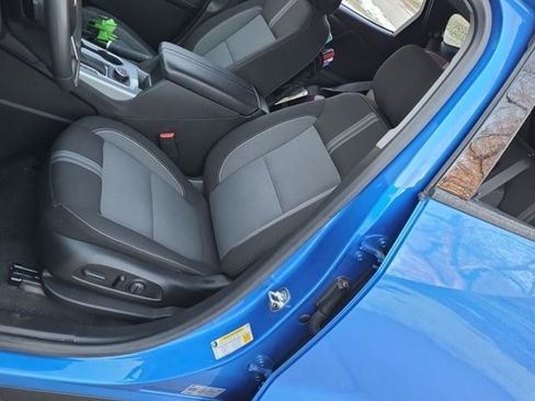 Used 2024 Chevrolet Blazer LT image 2