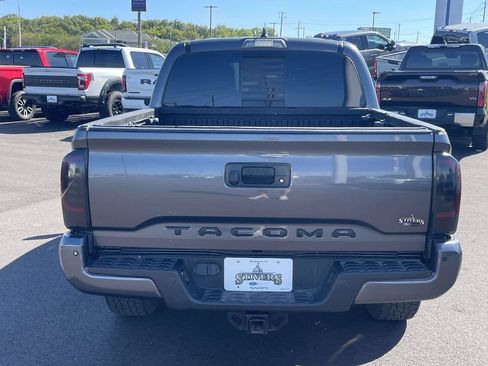 Used 2021 Toyota Tacoma TRD Sport w/ TRD Premium Sport Package RWD image 4