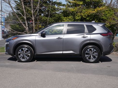 Certified 2023 Nissan Rogue SV image 3