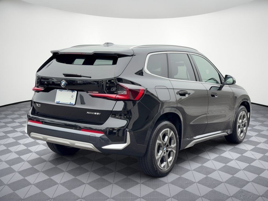 Used 2024 BMW X1 xDrive28i w/ Convenience Package AWD/4WD image 9