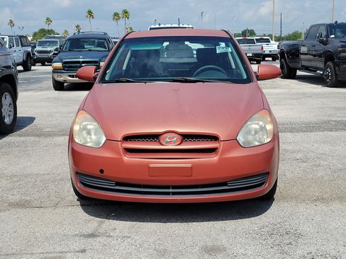 Used 2009 Hyundai Accent GS w/ Premium Pkg 3 FWD image 2
