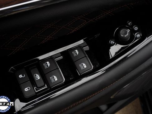 Used 2023 Jeep Grand Cherokee Summit image 17